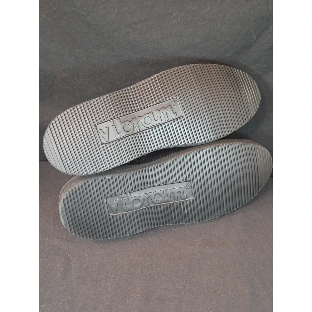 Cabelas Mens Black Leather Vibram Sole Hook and Loop Shoes Size 12‎ EEE